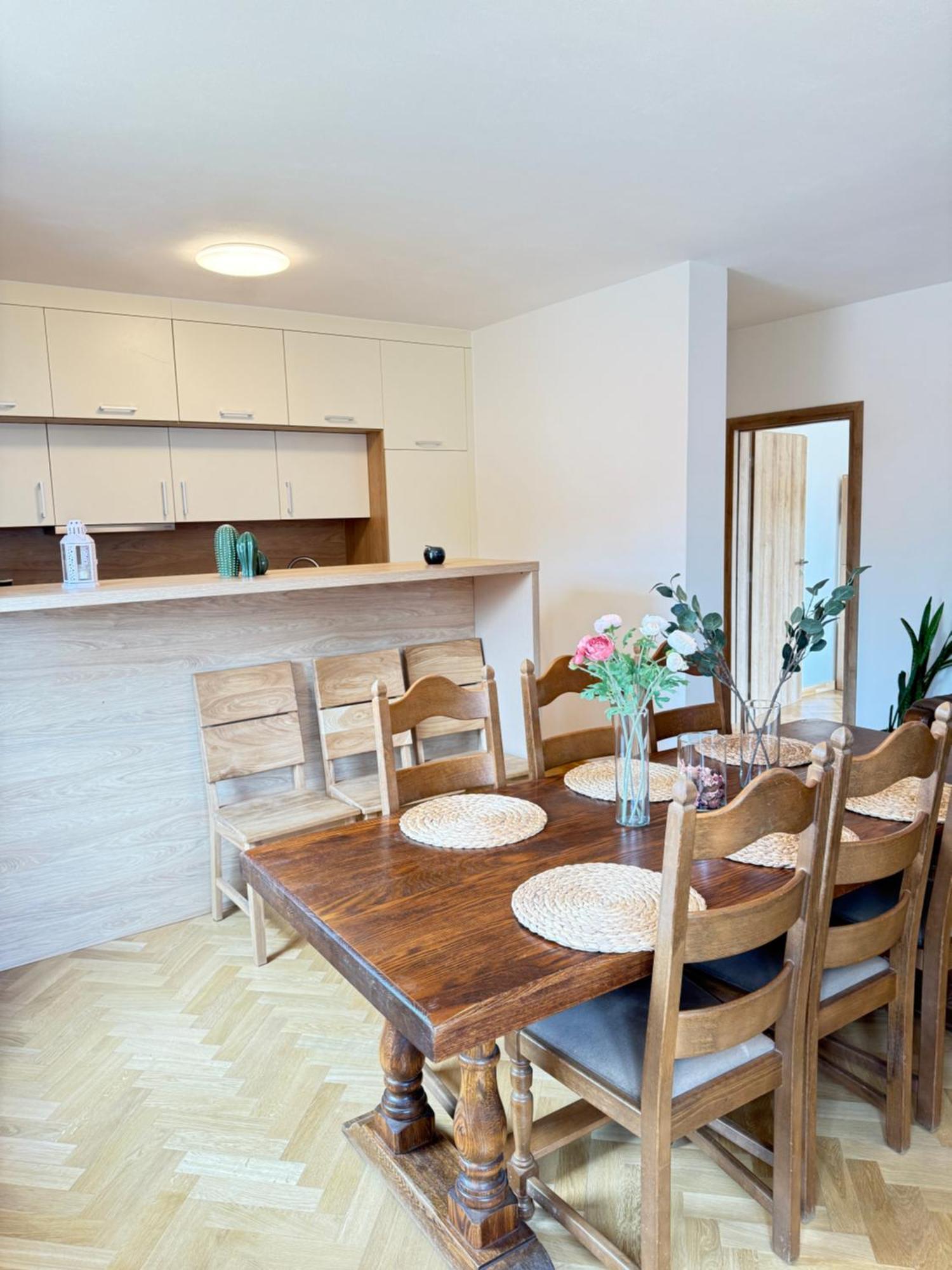 Familyvilla, New 4 Luxury Big Apartments, Parking Apartment *
