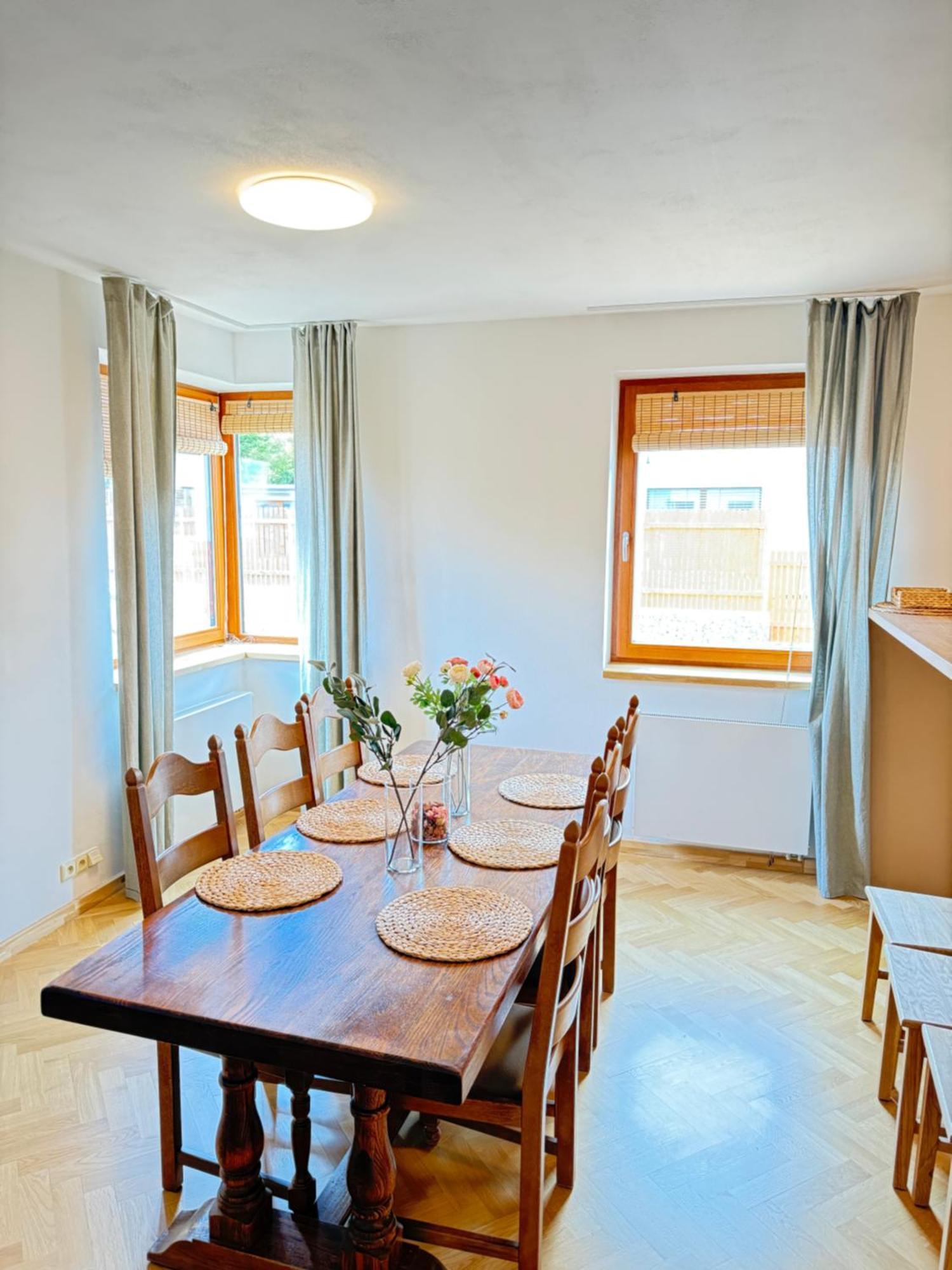 Familyvilla, New 4 Luxury Big Apartments, Parking Apartment