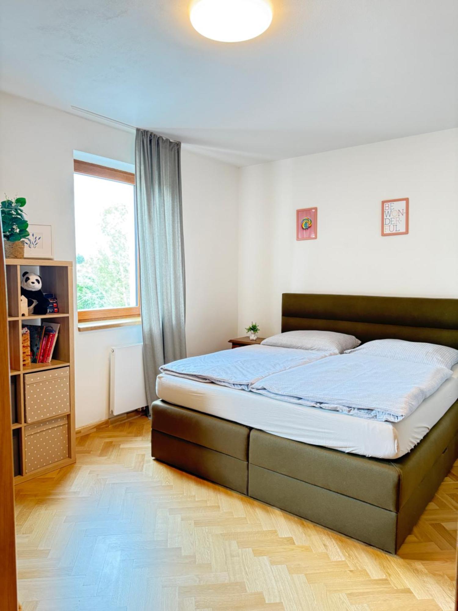 Familyvilla, New 4 Luxury Big Apartments, Parking *
