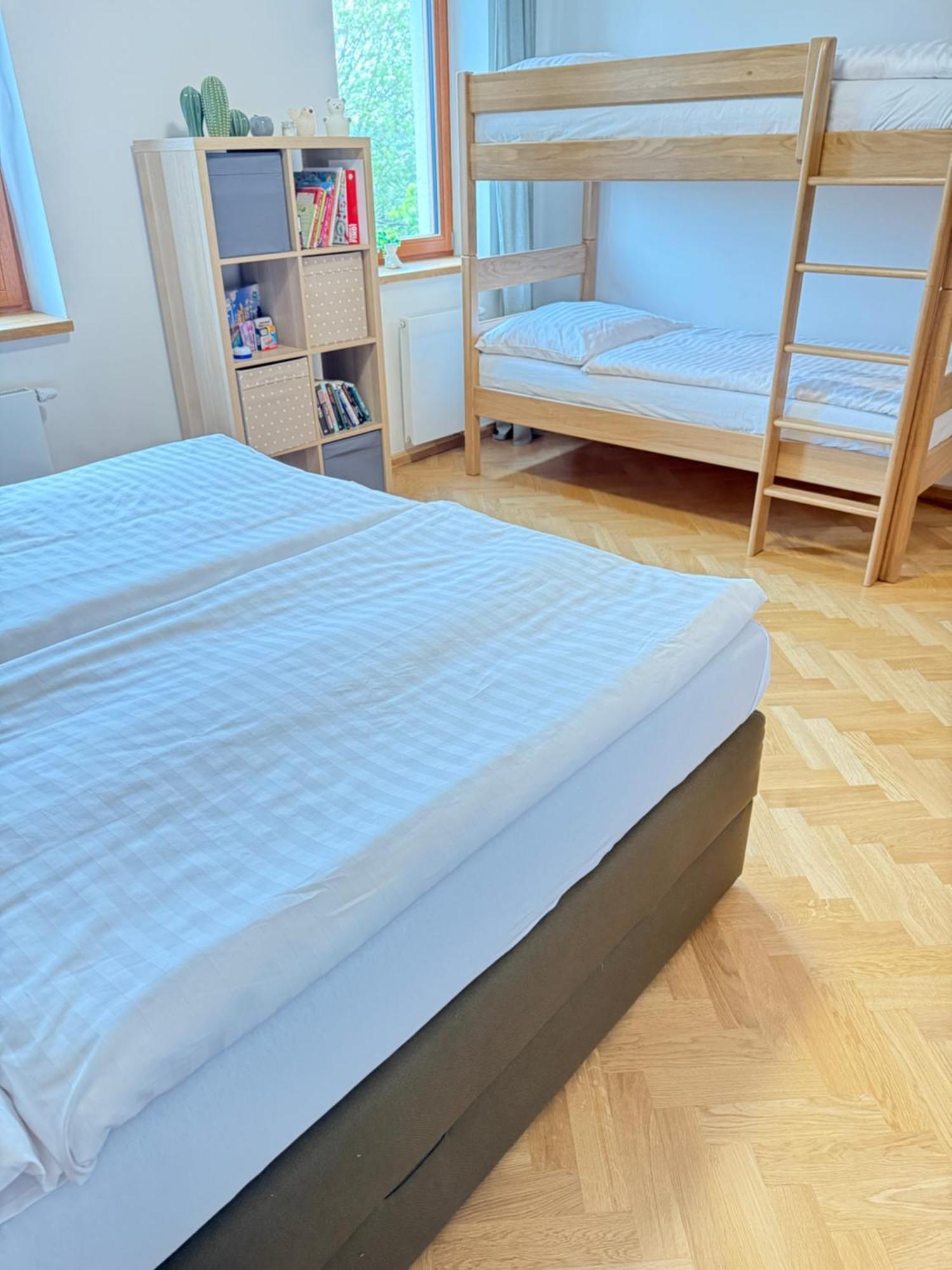 Familyvilla, New 4 Luxury Big Apartments, Parking Apartment