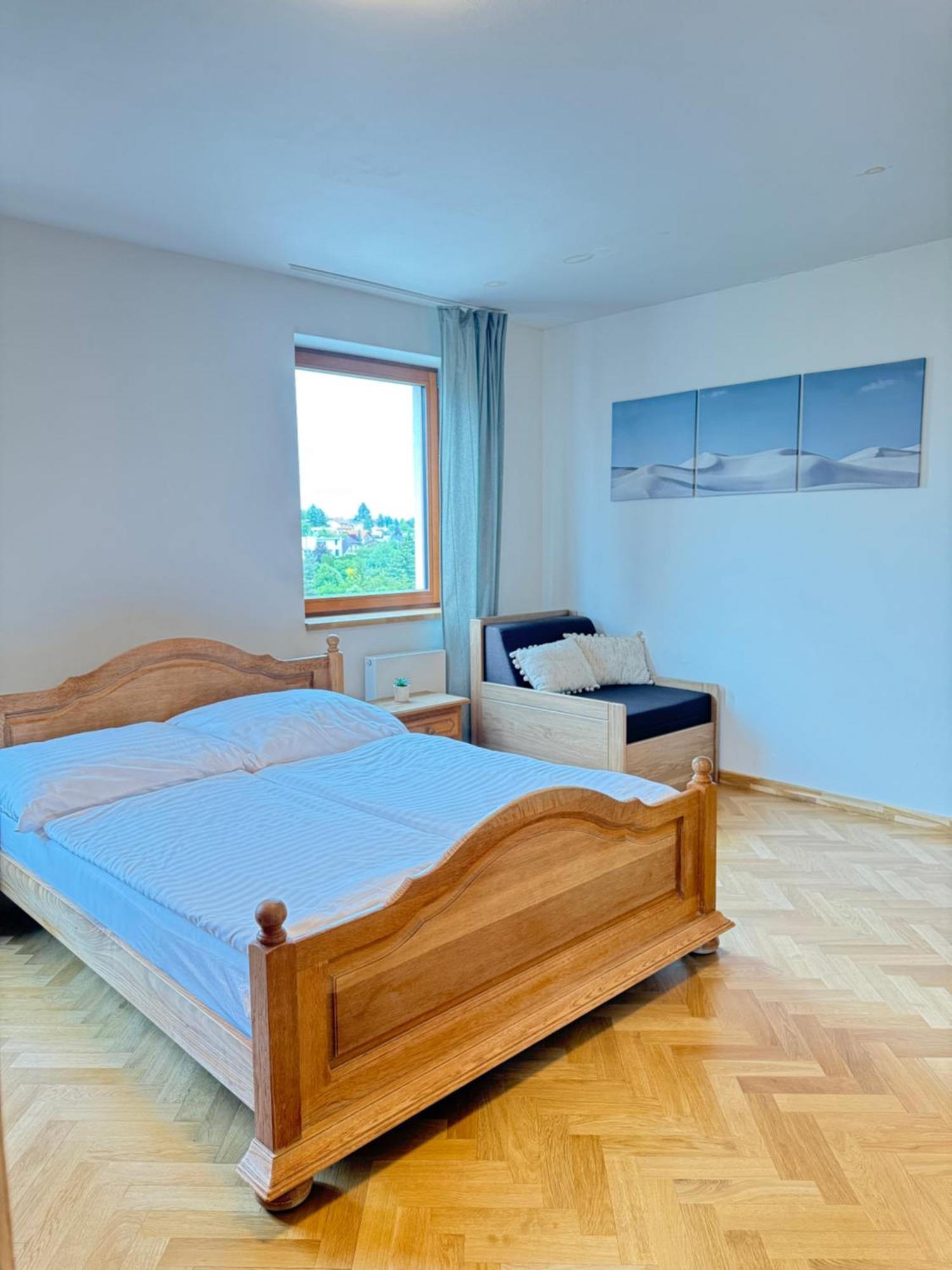 Familyvilla, New 4 Luxury Big Apartments, Parking Apartment *