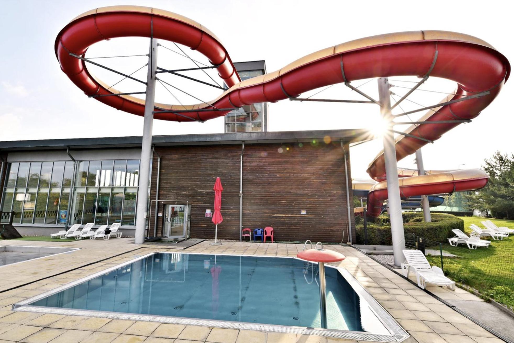 Daire Familyvilla, New 4 Luxury Big Apartments, Parking *