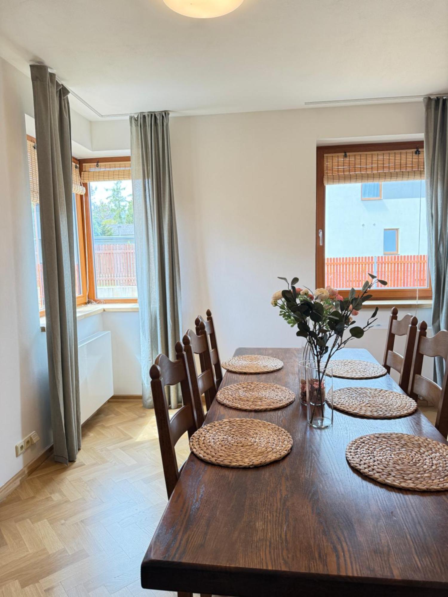 Daire Familyvilla, New 4 Luxury Big Apartments, Parking