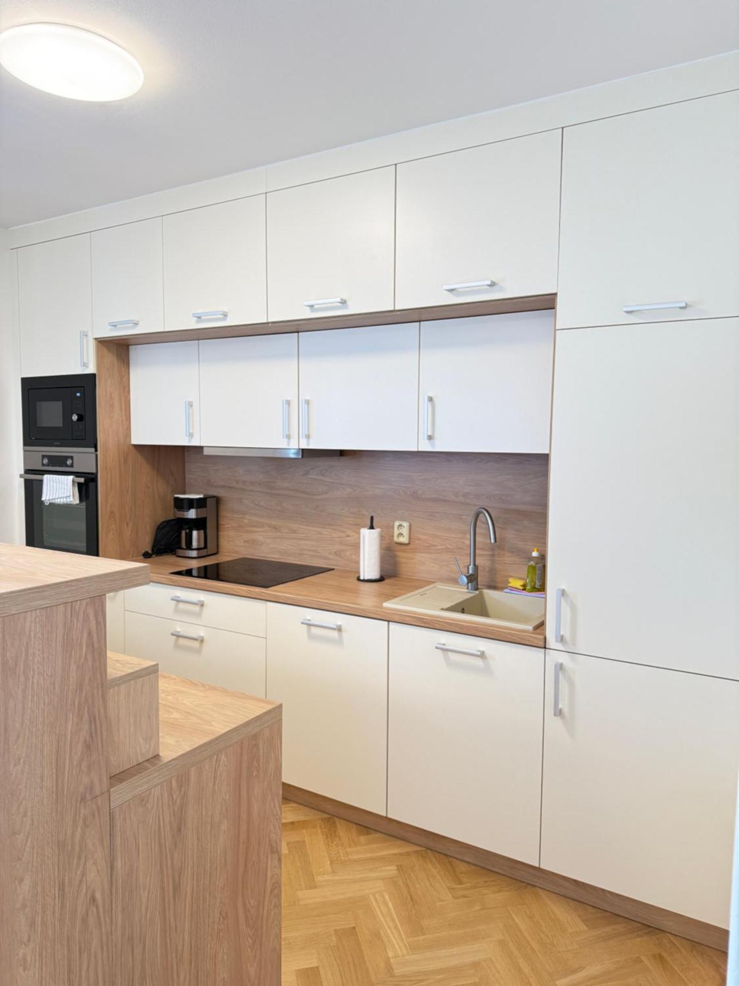 Familyvilla, New 4 Luxury Big Apartments, Parking Daire Prag