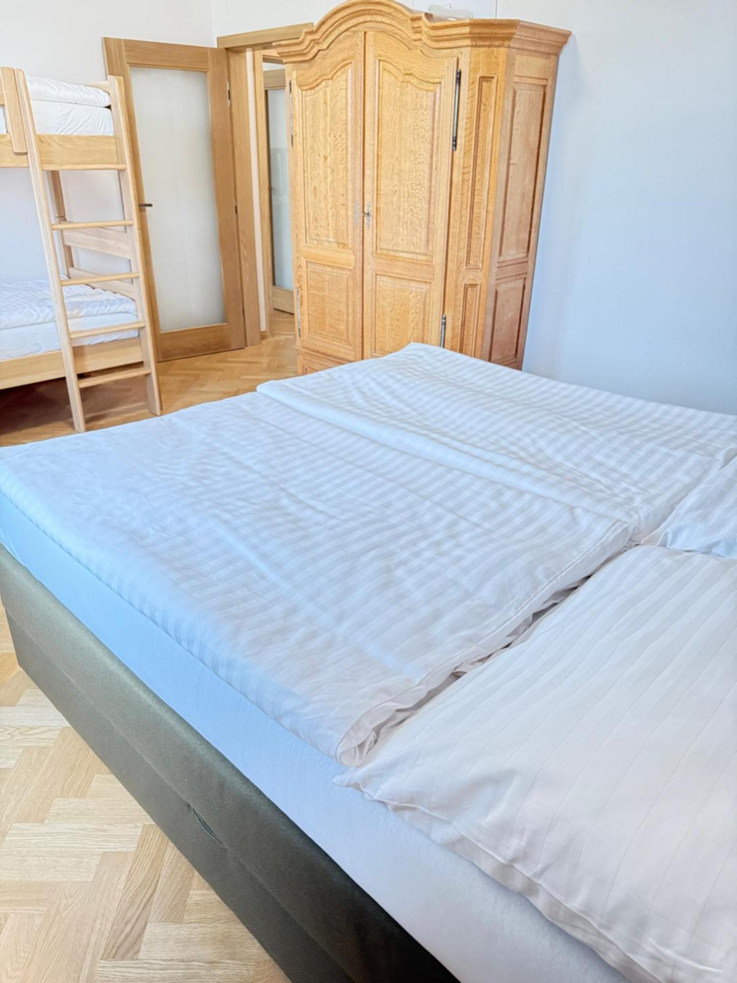 Apartment Familyvilla, New 4 Luxury Big Apartments, Parking