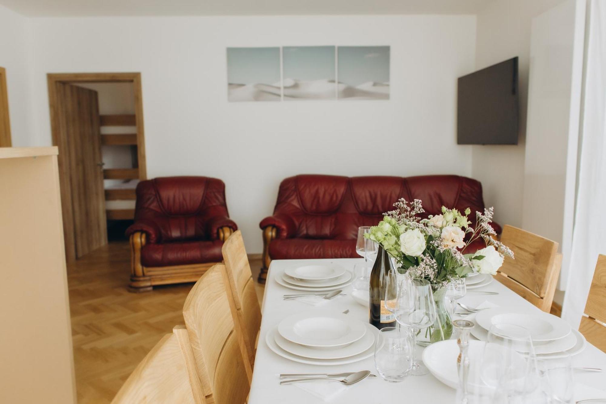 Familyvilla, New 4 Luxury Big Apartments, Parking Apartment